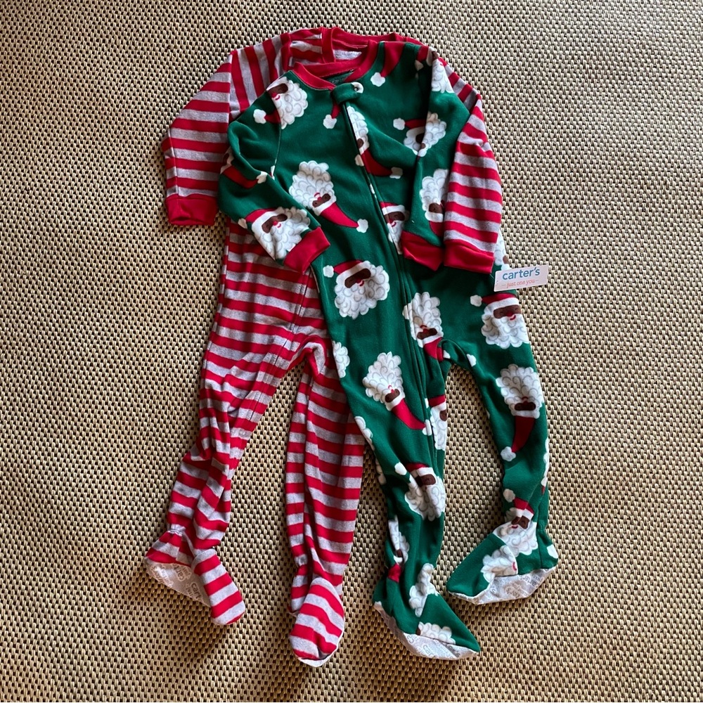 NEW Holiday Pajamas Sleeper Footed Footie Santa Carter’s 4T